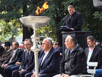 Mártírjainkra emlékeztünk a Kozma utcai temetőben Mártírjainkra emlékeztünk a Kozma utcai temetőben