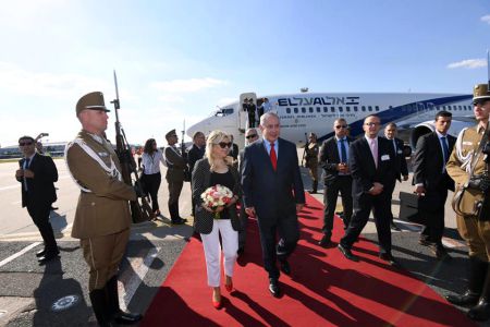 A Dohány utcai zsinagógába látogat az izraeli miniszterelnök A Dohány utcai zsinagógába látogat az izraeli miniszterelnök