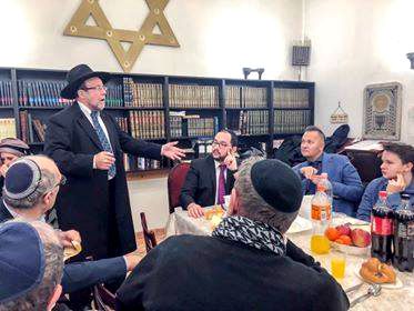 Tanítások, rabbinikus áldás a Bethlen téri zsinagóga halvacsoráján Tanítások, rabbinikus áldás a Bethlen téri zsinagóga halvacsoráján