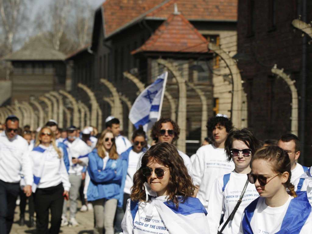Megtartották Auschwitzban az idei Élet Menetét Megtartották Auschwitzban az idei Élet Menetét