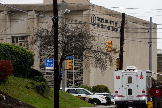 Halálbüntetés kiszabását fontolgatja Donald Trump a pittsburghi támadást követően Halálbüntetés kiszabását fontolgatja Donald Trump a pittsburghi támadást követően