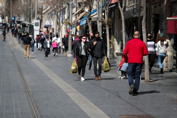 Túl az első napokon az újra megnyitott Izraelben Túl az első napokon az újra megnyitott Izraelben