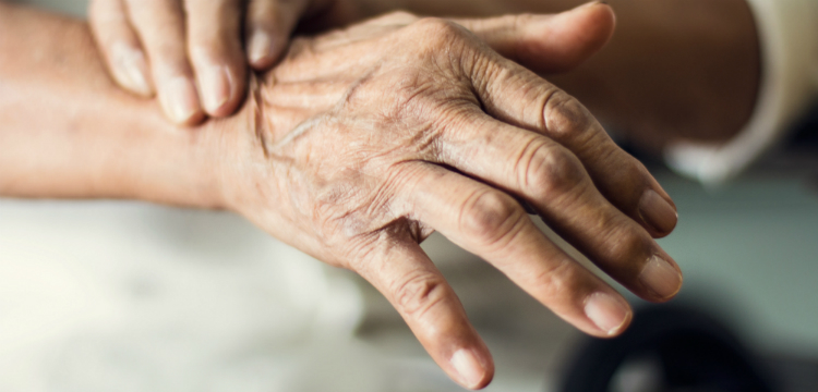 Izraeli kutatók azonosították a Parkinson-kór egyik fő okát Izraeli kutatók azonosították a Parkinson-kór egyik fő okát