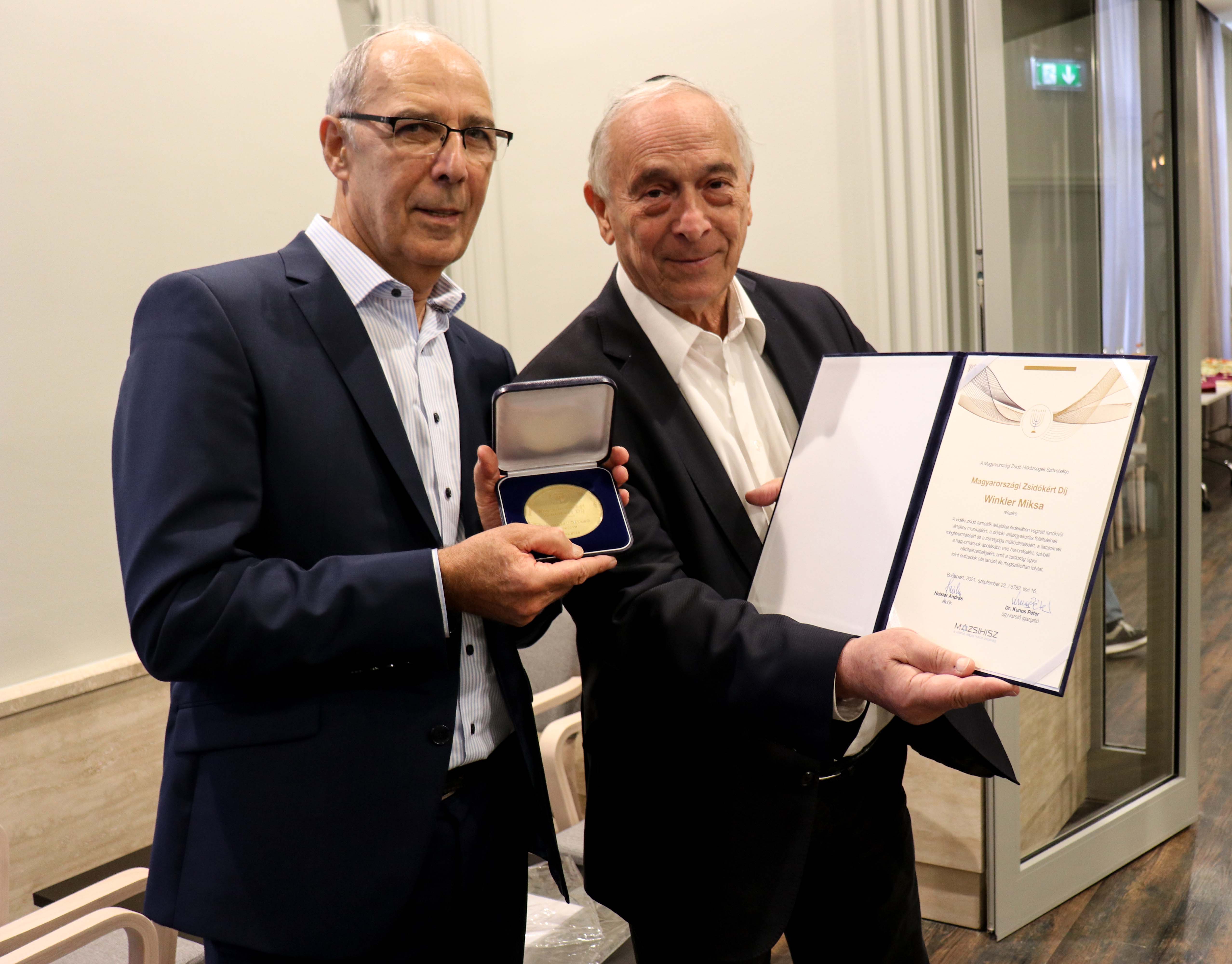Magyar Zsidókért Díjat kapott Winkler Miksa Magyar Zsidókért Díjat kapott Winkler Miksa