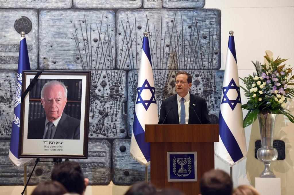 Huszonhat éve ölték meg Izrael miniszterelnökét Huszonhat éve ölték meg Izrael miniszterelnökét