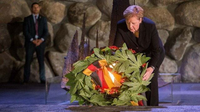A német kancellár vasárnap a Jad Vashemben rója le kegyeletét a holokauszt áldozatai előtt A német kancellár vasárnap a Jad Vashemben rója le kegyeletét a holokauszt áldozatai előtt