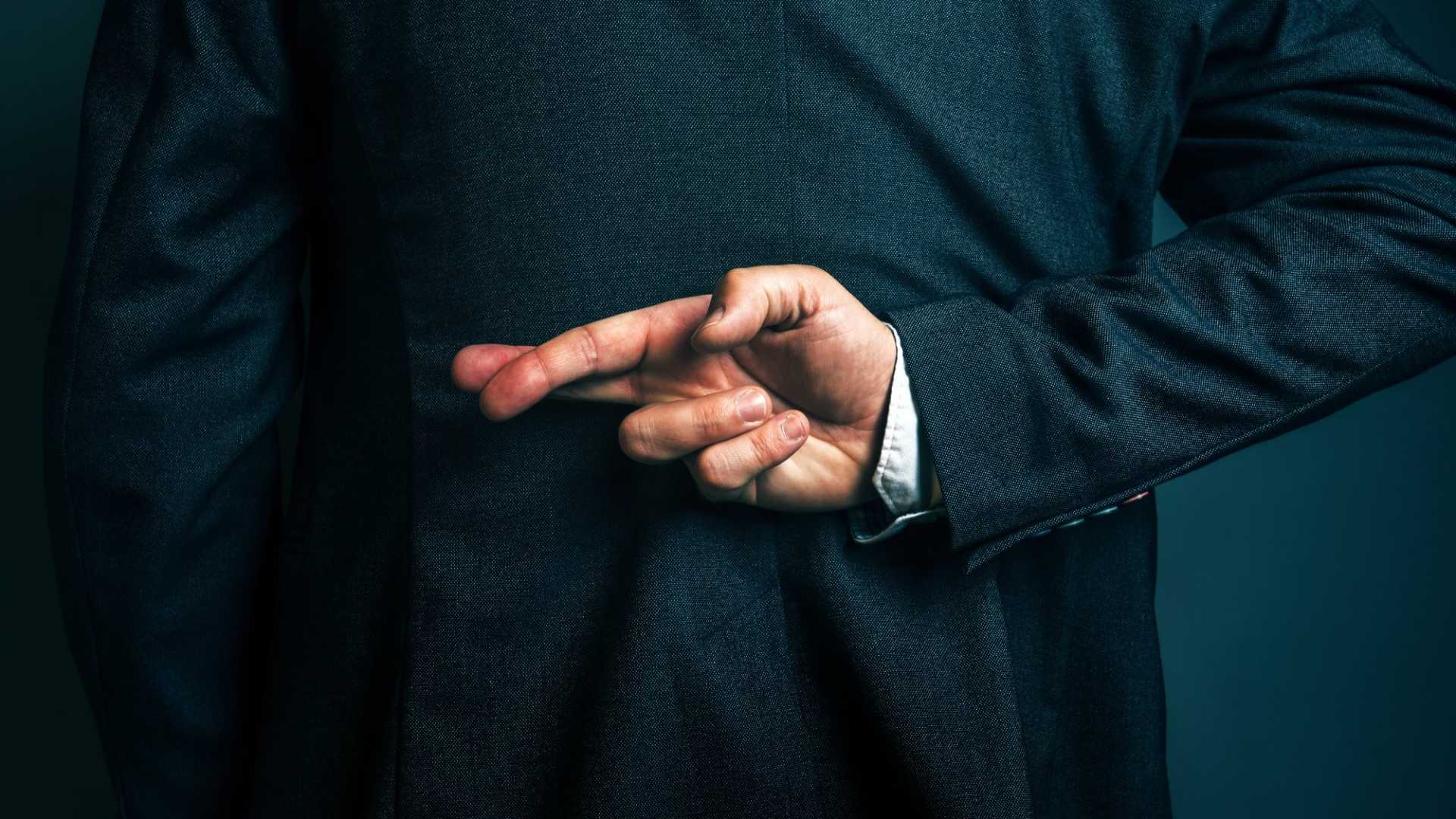 Nem hazudhatunk többet a jövőben Nem hazudhatunk többet a jövőben